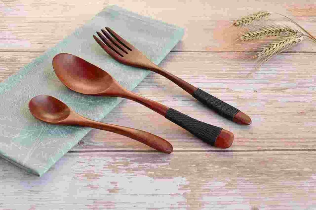 A General Idea of Eco Life Wooden Cutlery Set